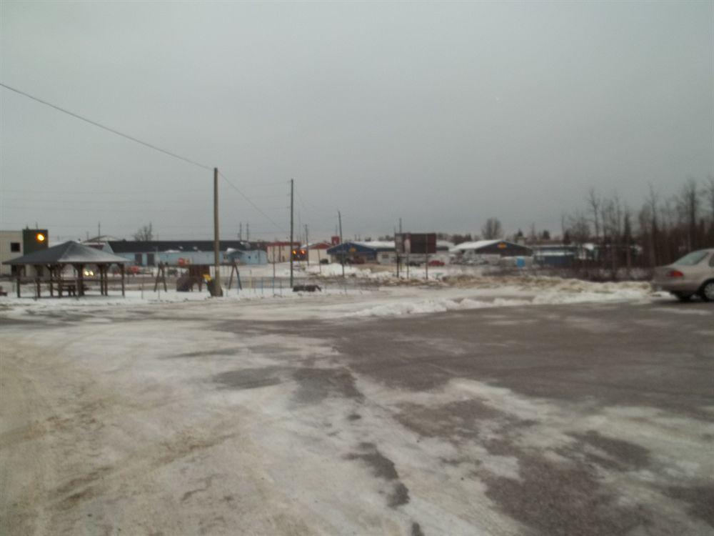 Travelodge By Wyndham Kapuskasing Exterior foto